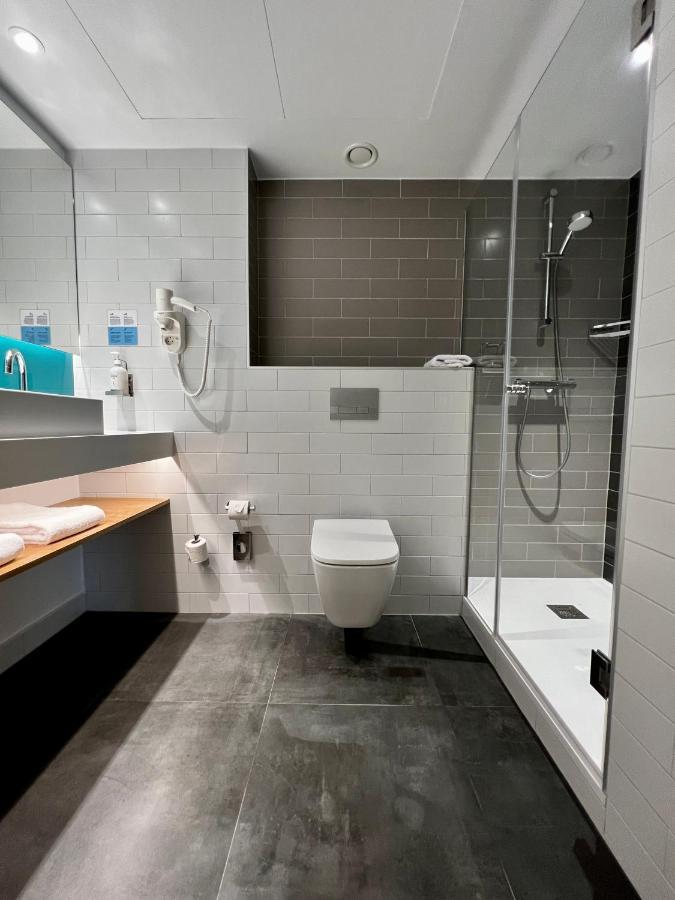 Holiday Inn Express - Madrid - Airport By Ihg Ngoại thất bức ảnh