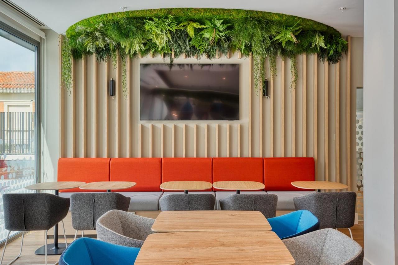 Holiday Inn Express - Madrid - Airport By Ihg Ngoại thất bức ảnh