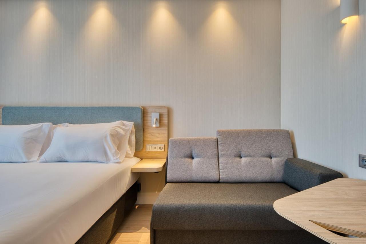 Holiday Inn Express - Madrid - Airport By Ihg Ngoại thất bức ảnh