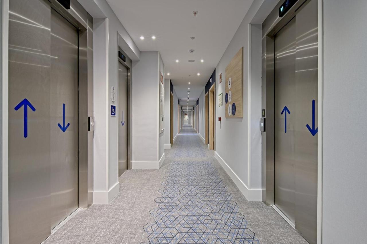 Holiday Inn Express - Madrid - Airport By Ihg Ngoại thất bức ảnh