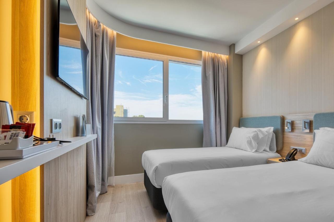Holiday Inn Express - Madrid - Airport By Ihg Ngoại thất bức ảnh