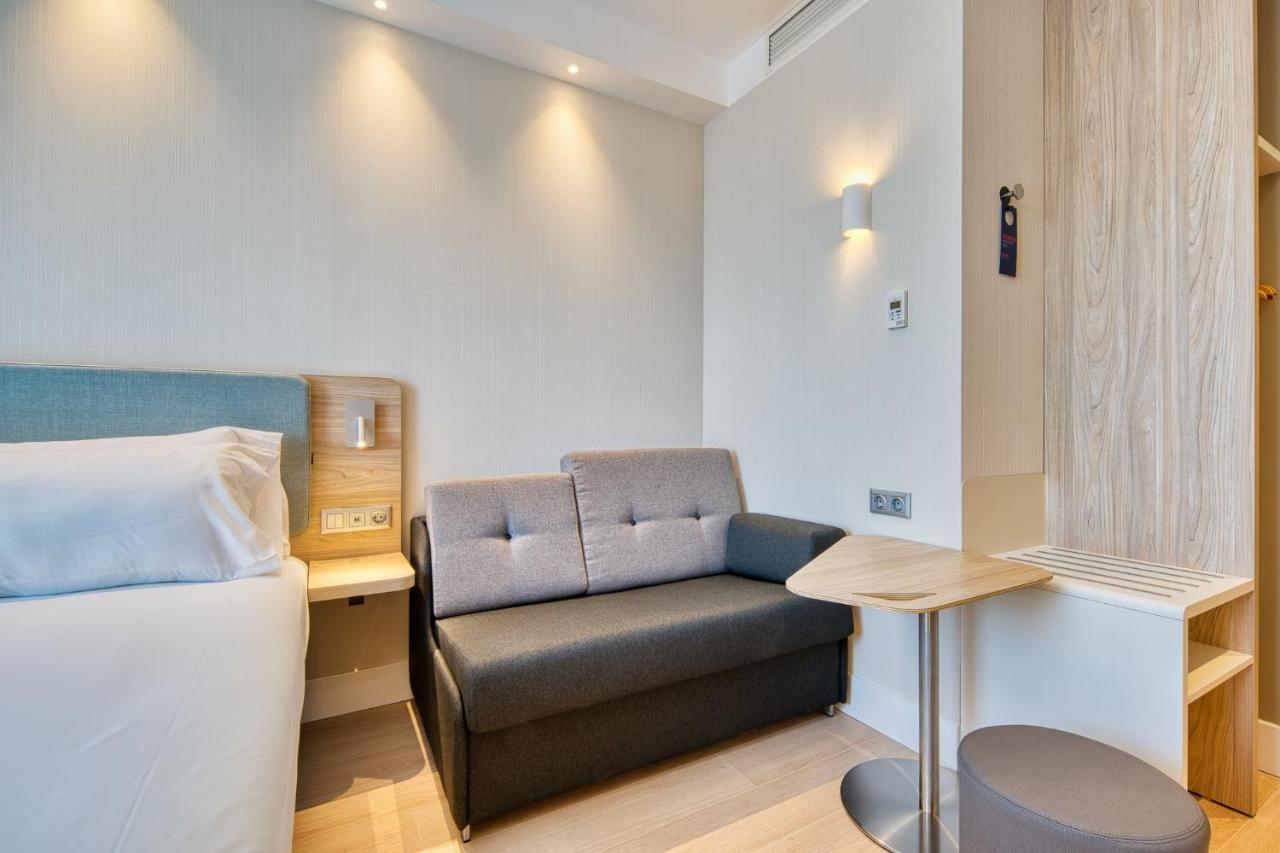 Holiday Inn Express - Madrid - Airport By Ihg Ngoại thất bức ảnh