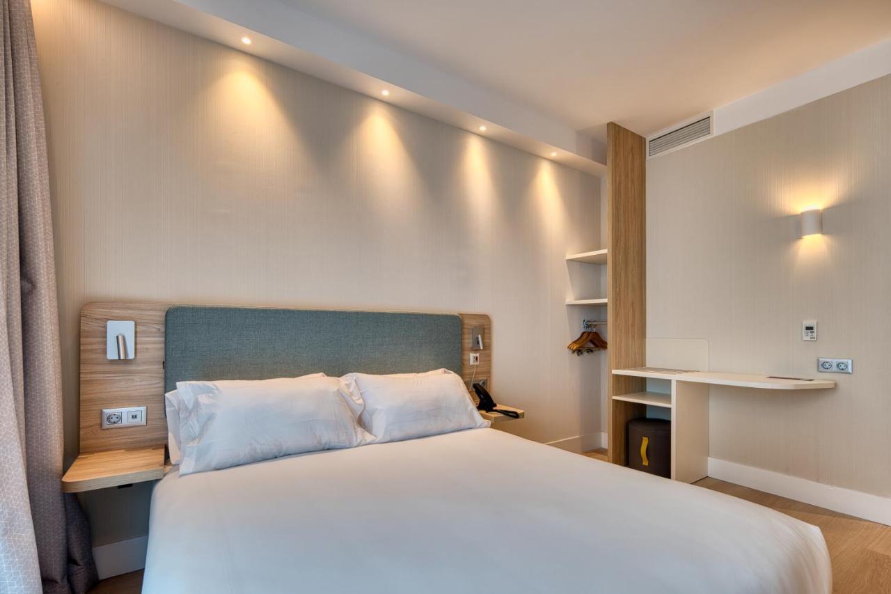 Holiday Inn Express - Madrid - Airport By Ihg Ngoại thất bức ảnh