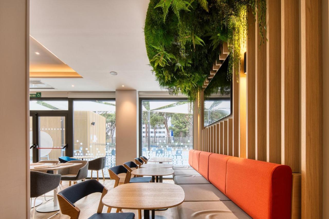 Holiday Inn Express - Madrid - Airport By Ihg Ngoại thất bức ảnh